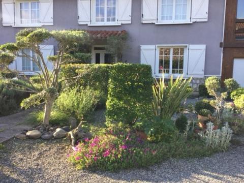Bed and Breakfast Loft Atypique Villeneuve-de-Rivière Esterno foto