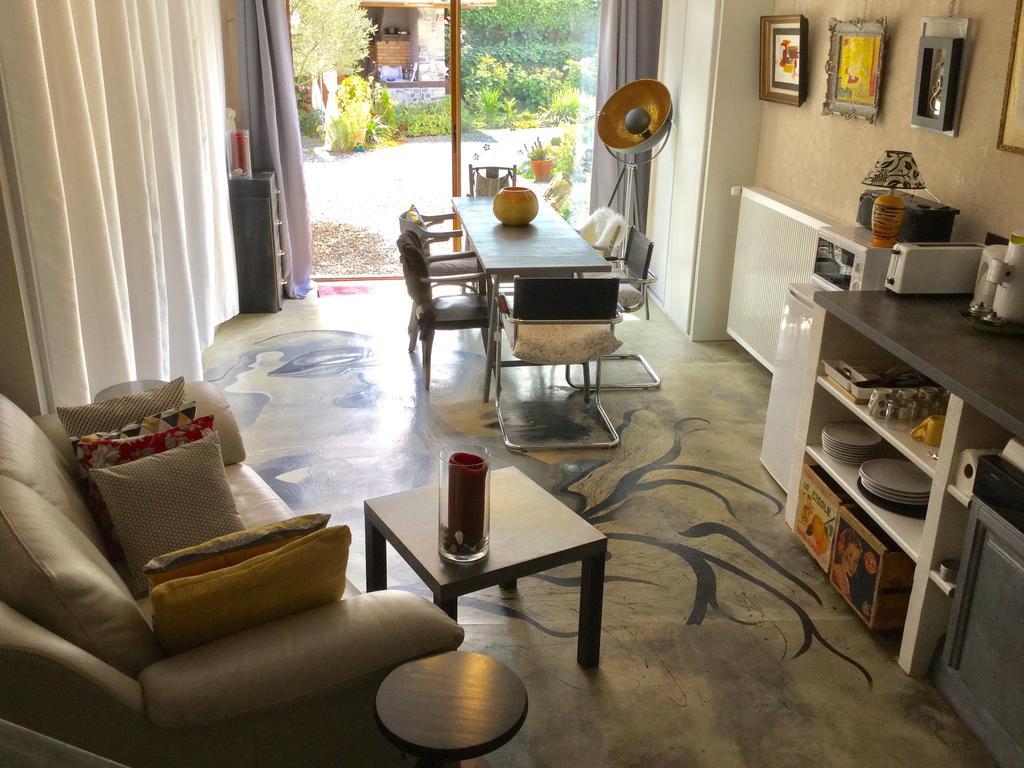 Bed and Breakfast Loft Atypique Villeneuve-de-Rivière Esterno foto